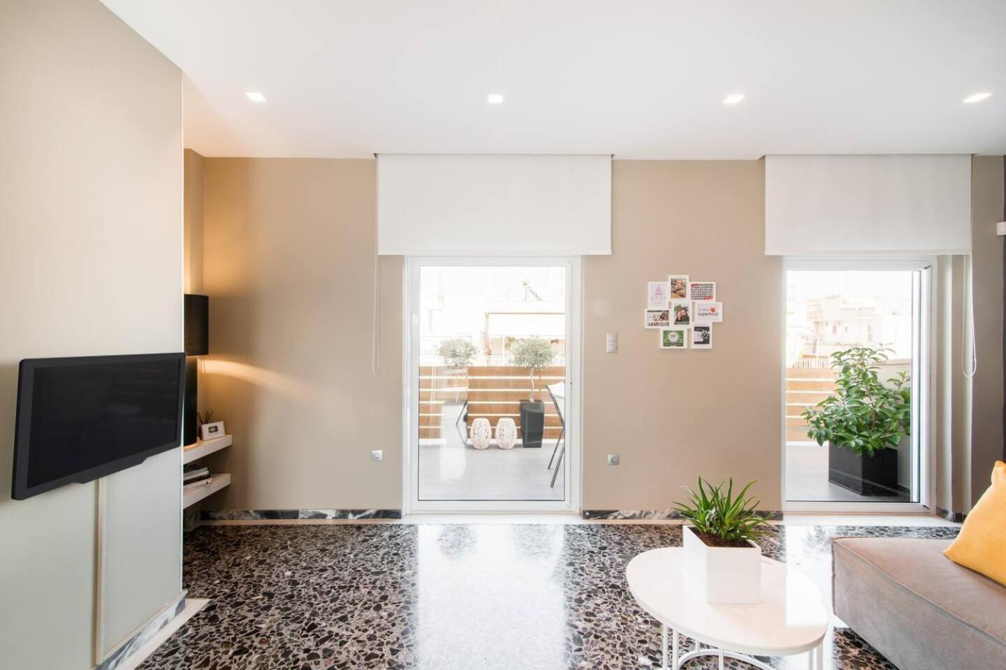 Ma Maison Nο 1, Penthouse, Acropolis And Lycabettus View, Ultra High Speed Internet 300 Mbps, 15' To Acropolis By Metro, 1' From Metro Station Αθήνα Εξωτερικό φωτογραφία